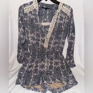 Romeo & Juliet Couture Navy and Beige Paisley Jumpsuit